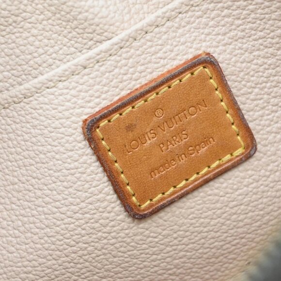 LOUIS VUITTON Pochette Cosmetic Pouch Bag Monogram Leather BN - Picture 9 of 15